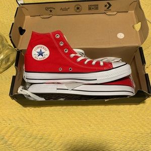 Red Converse Unisex Size Men’s 11 Women’s 13